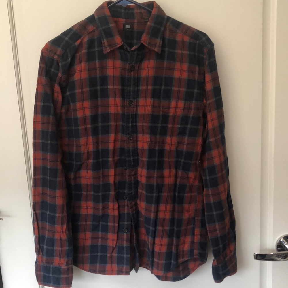 Uniqlo button down plaid shirt